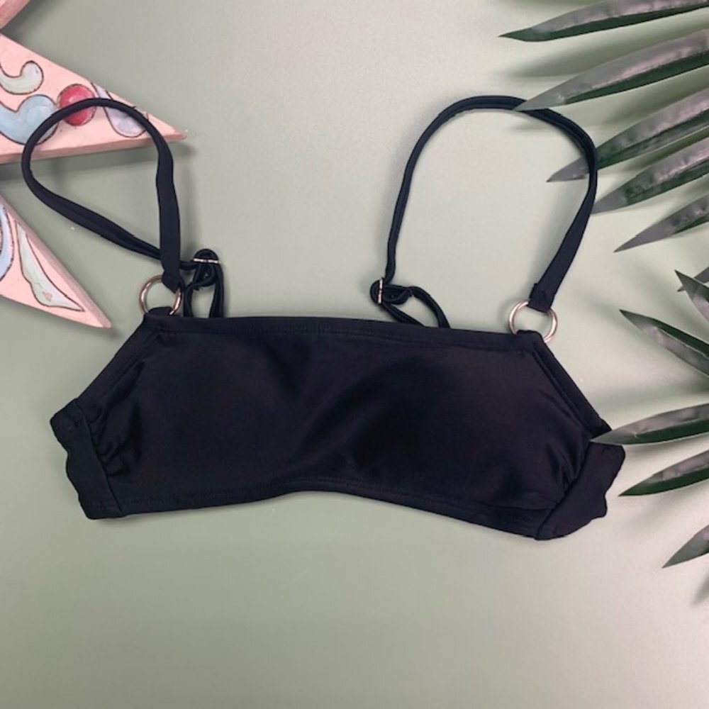 NWT Black Juniors Bikini Top Silver Rings - Xhilaration